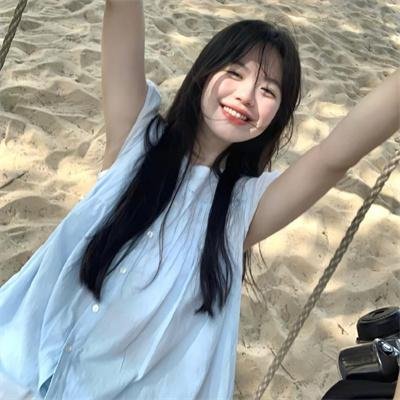 社交平台实拍：超模之女走后门进组，被批炫富